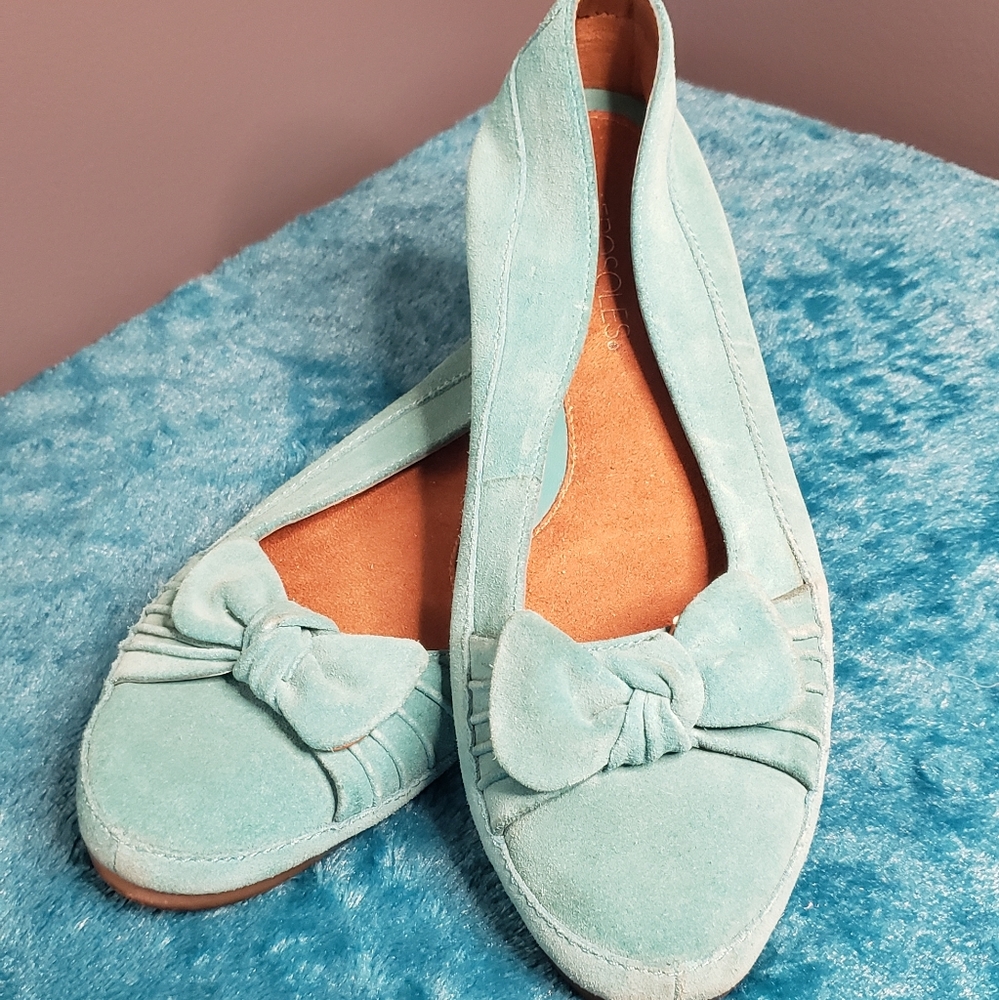 Aerosols Sorbet Teal Suede size 8
